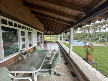 Se Vende Finca Cafetera En Alcala Norte Del Valle Limites Con Quindio