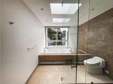 Casa en venta/arriendo en Bogotá, Chicó Alto