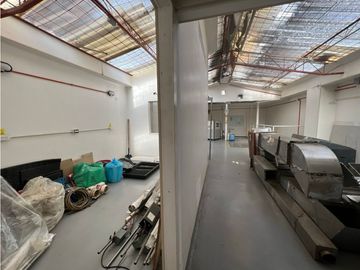 VENTA  CASA COMERCIAL  VIA PRINCIPAL ALAMEDA CALI