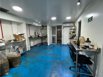 VENTA  CASA COMERCIAL  VIA PRINCIPAL ALAMEDA CALI