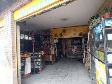 ACSI 838. Casa Esquinera 3 pisos Bogotá