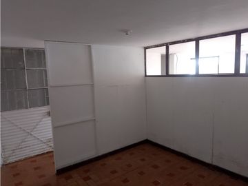 ACSI 838. Casa Esquinera 3 pisos Bogotá