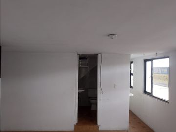 ACSI 838. Casa Esquinera 3 pisos Bogotá