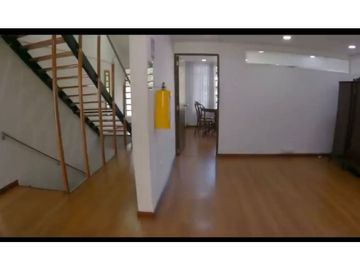 VENDO - ARRIENDO CASA PARA OFICINA O EMPRESAS Barrio San Luis