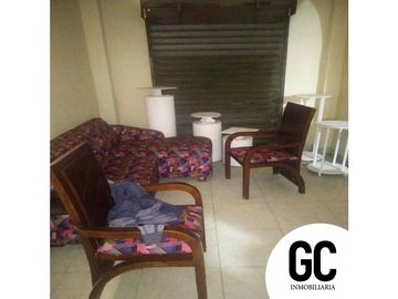 Se vende Casa esquinera de 2 pisos / Las Moras, Soledad