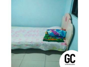 Se vende Casa esquinera de 2 pisos / Las Moras, Soledad