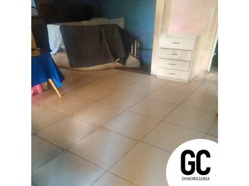 Se vende Casa esquinera de 2 pisos / Las Moras, Soledad