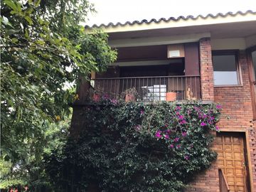 Vendo 2 lindas casas (bifamiliar) con 5 alcobas en cerros Suba