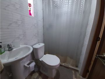 Se vende casa de dos pisos más terraza Las Américas Palmira Valle