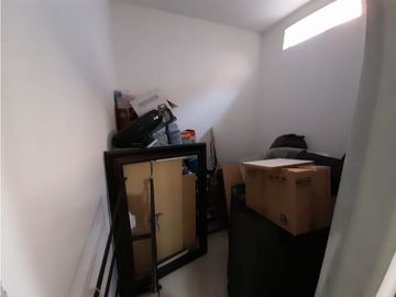 Se vende casa de dos pisos más terraza Las Américas Palmira Valle