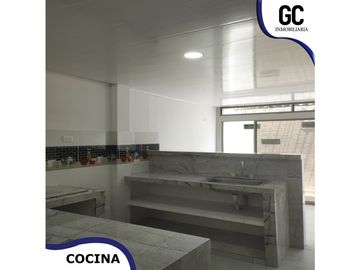 Se vende Casa en 1er Piso / Los Robles, Soledad