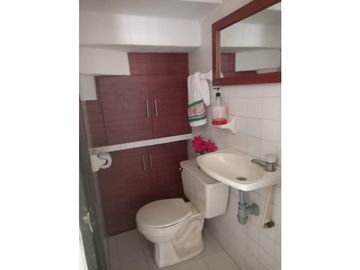 LUXA  VENDE CASA BARRIO AIDA LUCIA, REMODELADA.