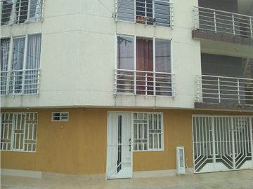 LUXA VENDE CASA BARRIO CAPRI. SECTOR UVO.