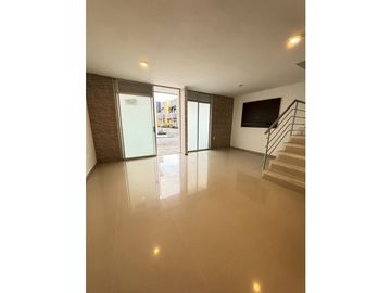 SE VENDE CASA EN CONJUNTO CERRADO ( ZONA  ORO NEGRO )