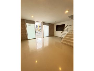 SE VENDE CASA EN CONJUNTO CERRADO ( ZONA  ORO NEGRO )