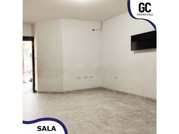 Se vende Casa de 2 pisos / Barrio La Inmaculada, Soledad