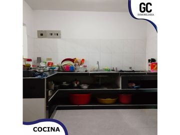 Se vende Casa de 2 pisos / Barrio La Inmaculada, Soledad