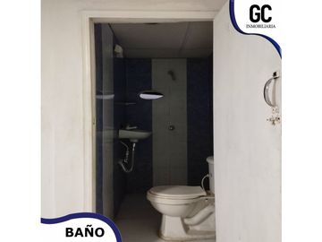 Se vende Casa de 2 pisos / Barrio Villa Estadio, Soledad