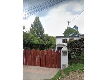 VENTA CASA CAMPESTRE LA CALERA SECTOR EL TRIUNFO DOSNIVELES YG/MD