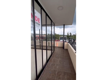LUXA VENDE APARTAMENTO MODERNO PENTHOUSE NUEVO EN LOMAS DE GRANADA