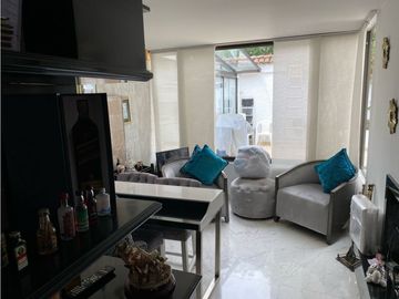 VENDO CASA NIZA ANTIGUA REMODELADA