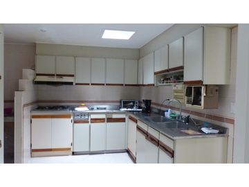 VENTA APARTAMENTO EN EL SECTOR DE LA CASTELLANA NORTE DE LA CIUDAD