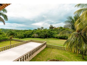 SE VENDE CASA MANSION DE LUJO EN LAGOS DEL CAUJARAL