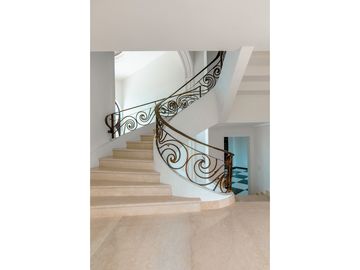 SE VENDE CASA MANSION DE LUJO EN LAGOS DEL CAUJARAL