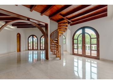 SE VENDE CASA MANSION DE LUJO EN LAGOS DEL CAUJARAL