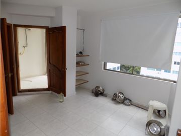 VENDO  APARTAMENTO EN ALTO PRADO