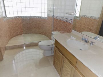 VENDO  APARTAMENTO EN ALTO PRADO