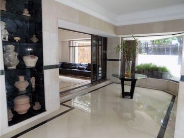 VENDO  APARTAMENTO EN ALTO PRADO