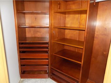 VENDO  APARTAMENTO EN ALTO PRADO