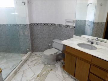 VENDO  APARTAMENTO EN ALTO PRADO