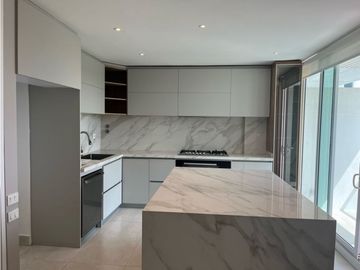 VENTA REMODELADO PENTHOUSE KARIBANA CARTAGENA BEACH GOLF