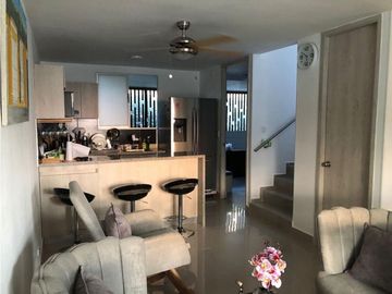 VENDO EN CARTAGENA CASA REMODELADA EN CONDOMINIO EL DORAL Z.NORTE