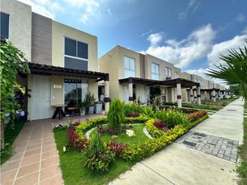 VENDO EN CARTAGENA CASA REMODELADA EN CONDOMINIO EL DORAL Z.NORTE
