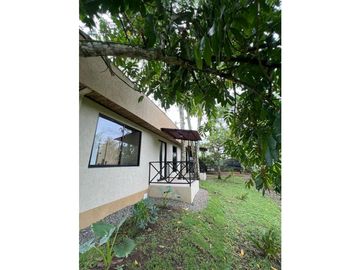 VENTA FINCA FAMILIAR Y DE TURISMO EN PUEBLO TAPAO QUINDIO