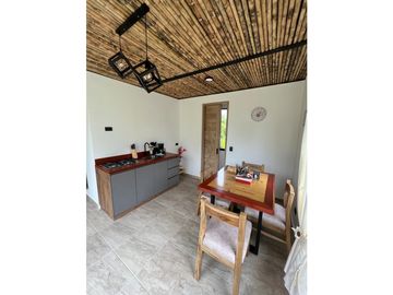 VENTA FINCA FAMILIAR Y DE TURISMO EN PUEBLO TAPAO QUINDIO