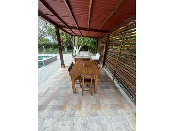 VENTA FINCA FAMILIAR Y DE TURISMO EN PUEBLO TAPAO QUINDIO