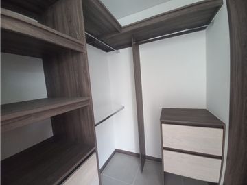 VENDO PARA ESTRENAR CONJUNTO FI0RELI JAMUNDI