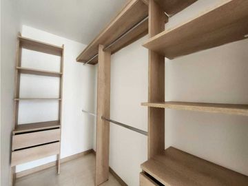 APARTAMENTO EN VENTA C.R CAPRIANI - VALLE DEL LILI