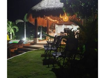 VENTA Casa de Playa en Punta Canoa
