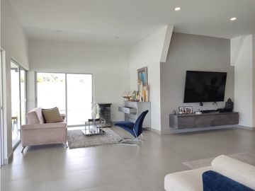 Vendo casa en Cerritos, Entrada 4