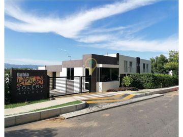CASA EN CONDOMINIO CON PISCINA RICAURTE