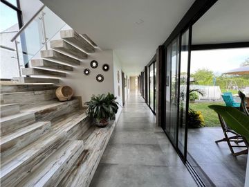 Casa campestre más lote en venta en condominio Rozo Valle Colombia