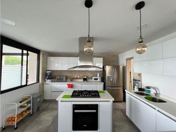 Casa campestre más lote en venta en condominio Rozo Valle Colombia