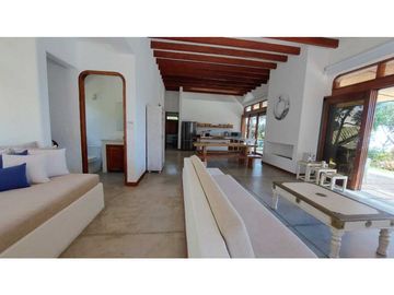 Vendo hermosa casa Campestre en El Peñol, Antioquia