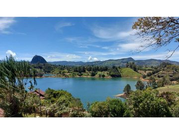 Vendo hermosa casa Campestre en El Peñol, Antioquia