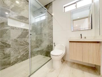 En Venta Imponente Casa Sector Calatrava, Club Campestre CTG, Turbaco